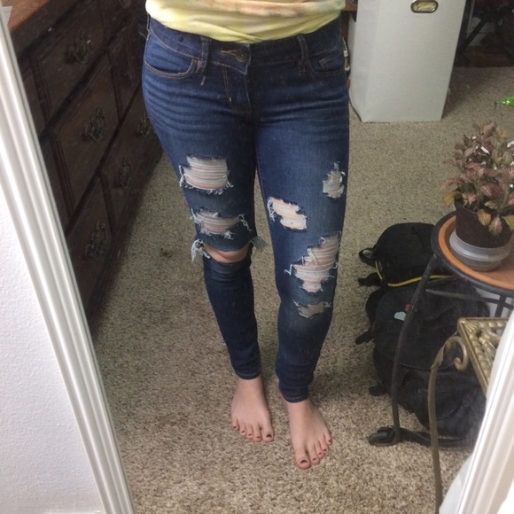 Dark wash distressed skinny jeans - Picture 8 of 8